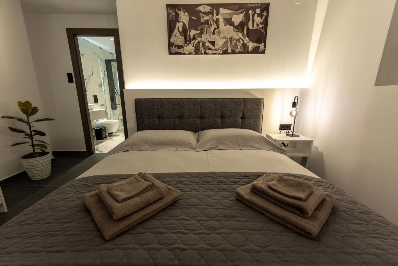 Frourio Lodge Α2 라리사 외부 사진